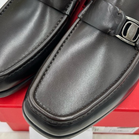 Salvatore Ferragamo Black Leather Loafers with Silver Buckle Size 8EEE main image 5